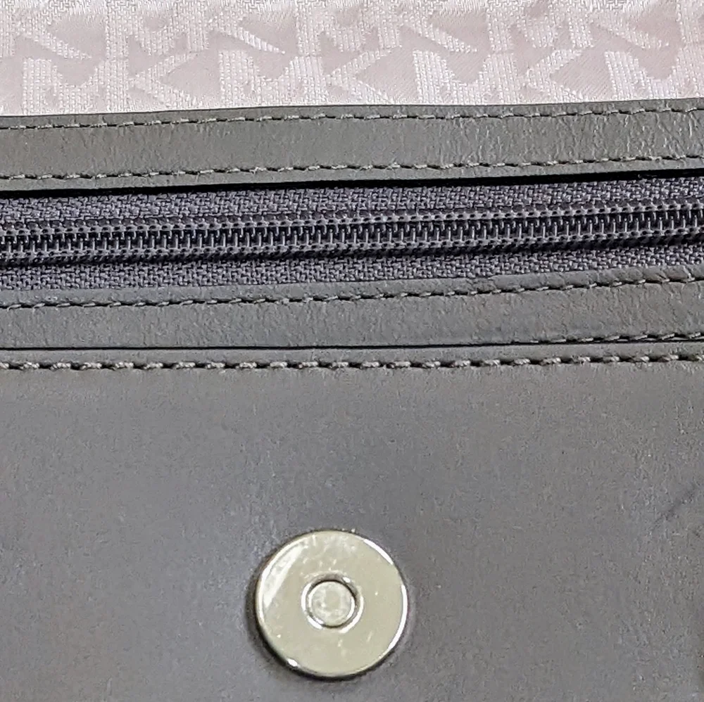 Michael Kors Evening Envelope Clutch Shoulder Handbag w/Chain.   Leather - Picture 6 of 14